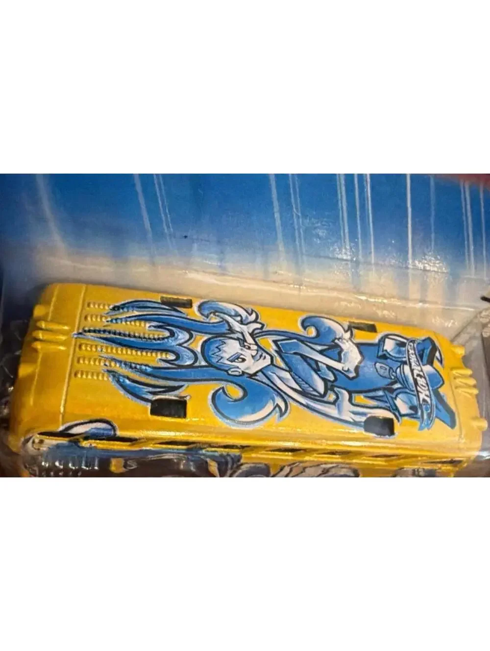 Hot Wheels diecast bus